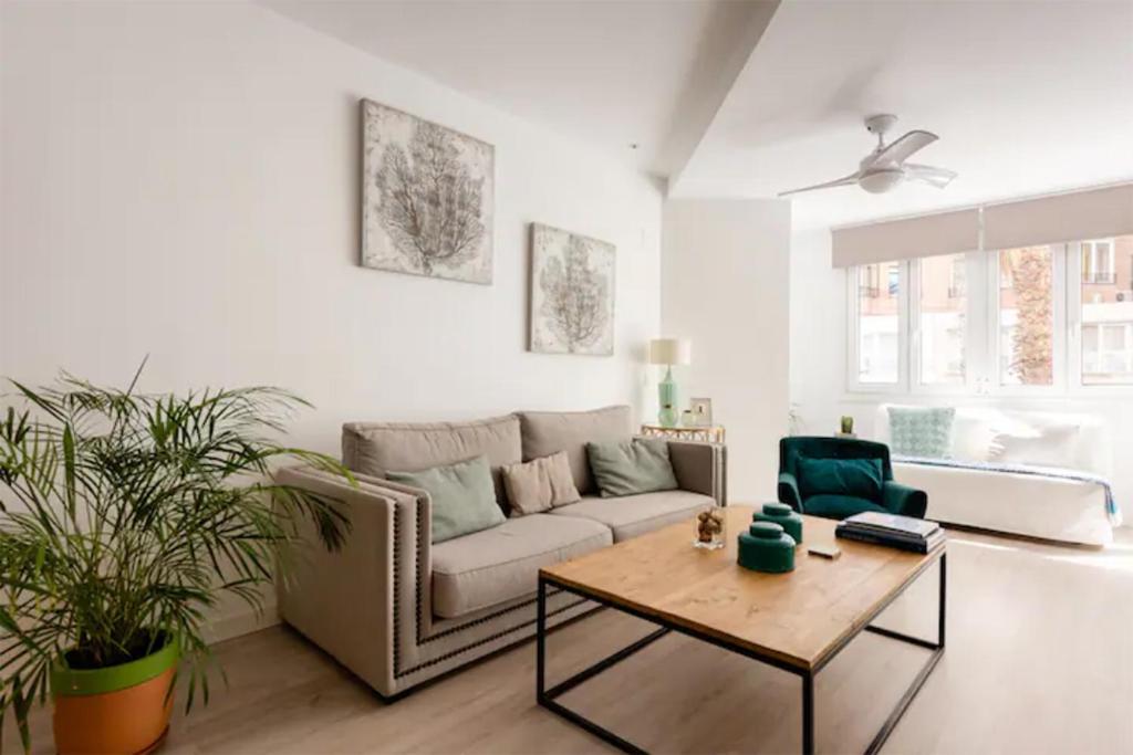 Nuevo Apartamento Lujo Playa Malagueta-Centro 马拉加 外观 照片
